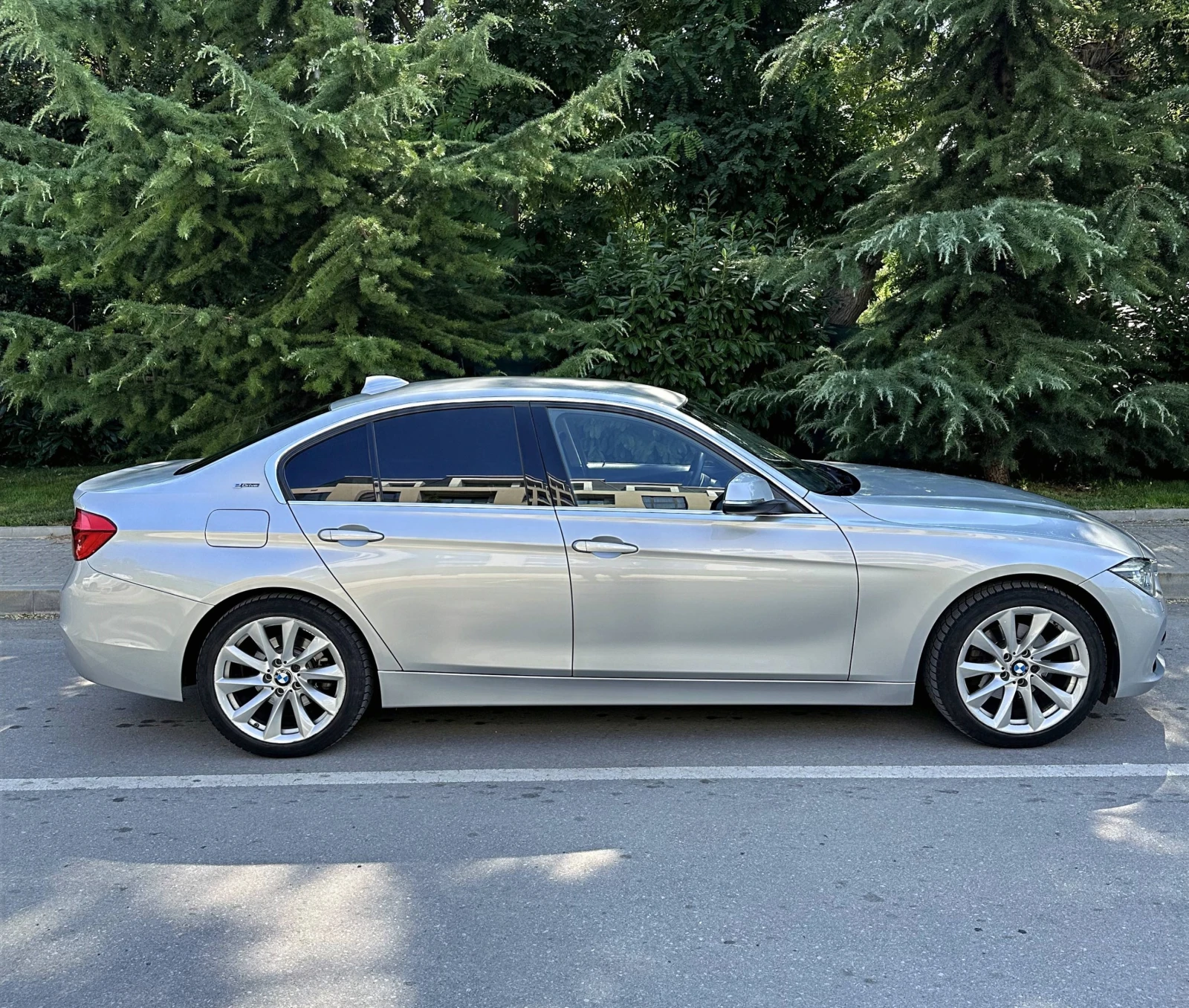 BMW 330 330E Head-Up Facelift, снимка 2 - Автомобили и джипове - 55533978