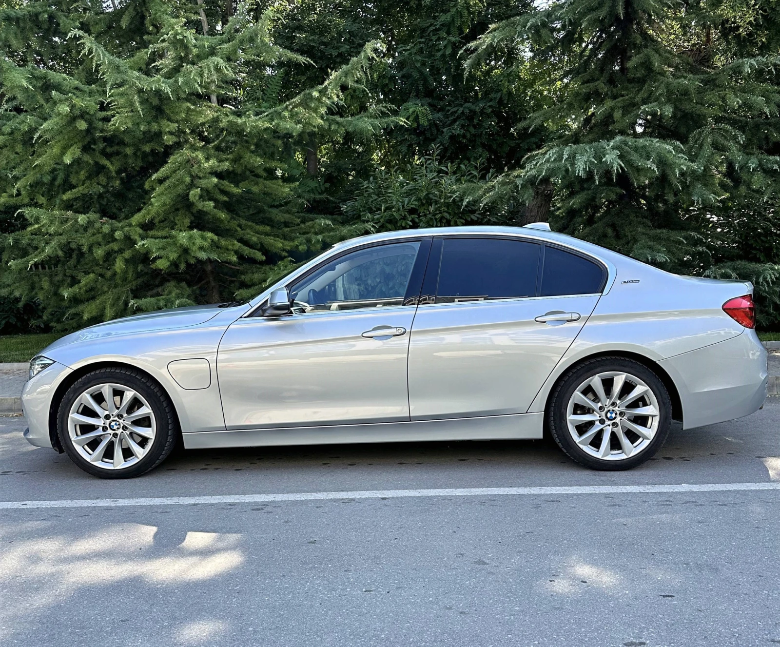 BMW 330 330E Head-Up Facelift, снимка 5 - Автомобили и джипове - 55533978