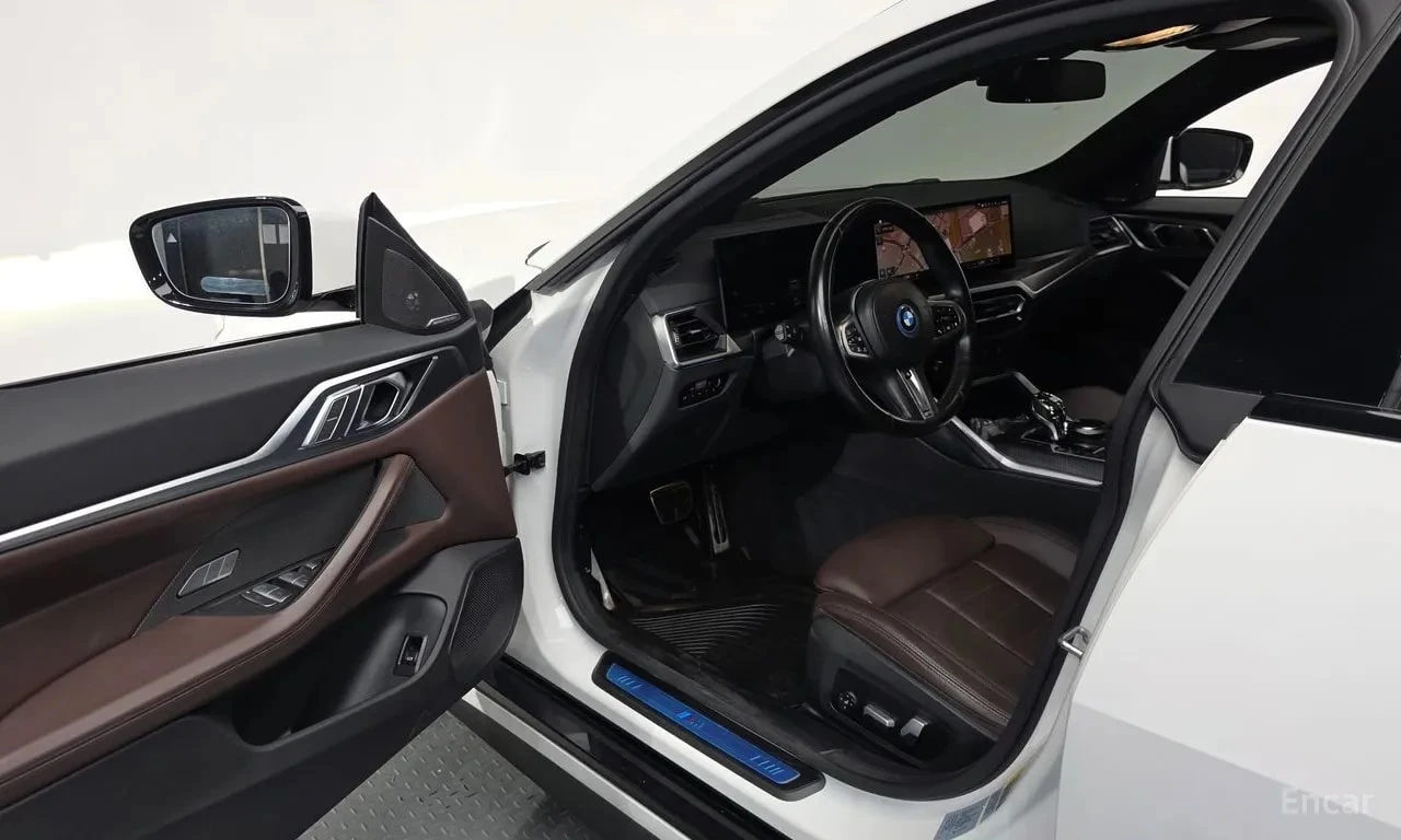 BMW i4 eDrive40| M-ПАКЕТ| HAR/KAR| LASER| ОБДУХ| 360, снимка 10 - Автомобили и джипове - 55879947