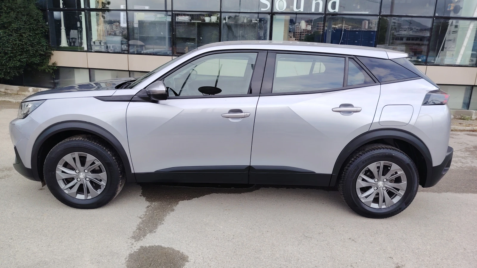 Peugeot 2008 GT Line, снимка 3 - Автомобили и джипове - 56118175