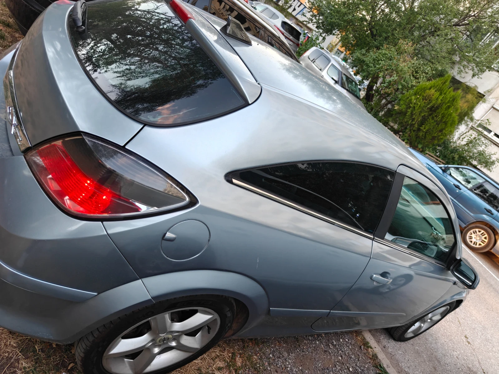 Opel Astra Opel Astra H GTC (2005)   1.9 CDTI (180+ к.с.), снимка 4 - Автомобили и джипове - 56260292