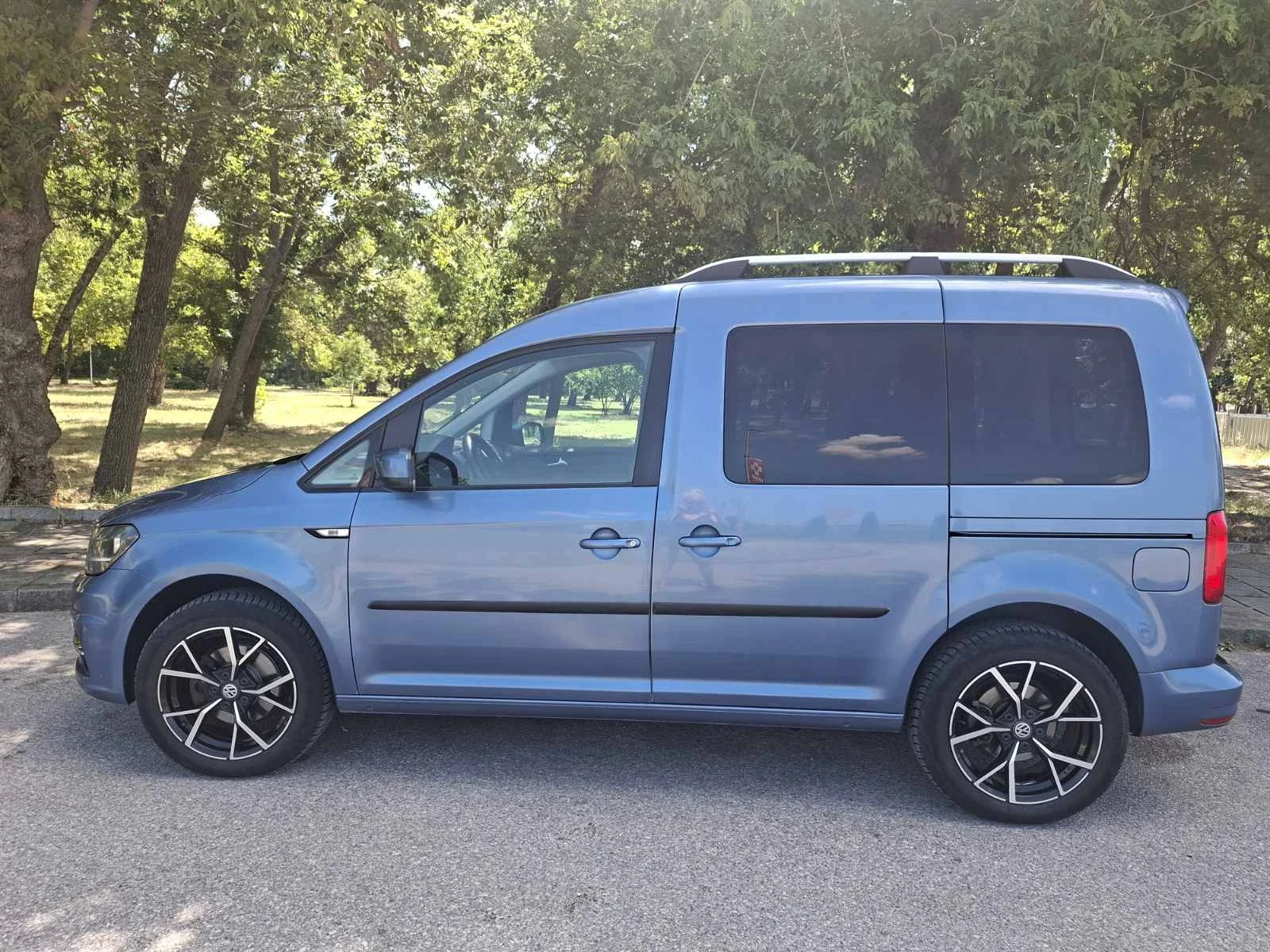 VW Caddy 1.4 TGI МЕТАН, снимка 11 - Автомобили и джипове - 56343531
