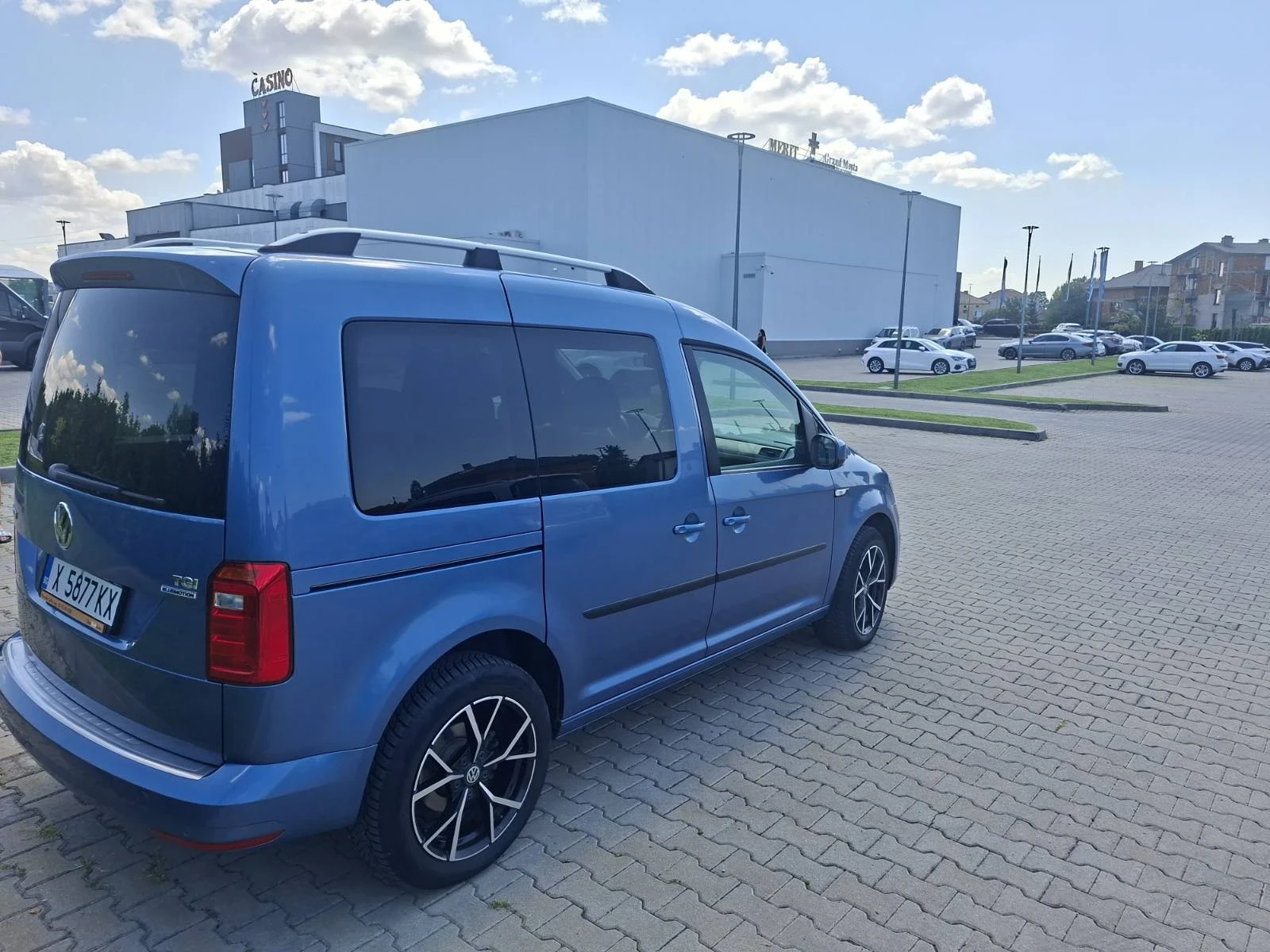 VW Caddy 1.4 TGI МЕТАН, снимка 6 - Автомобили и джипове - 56343531