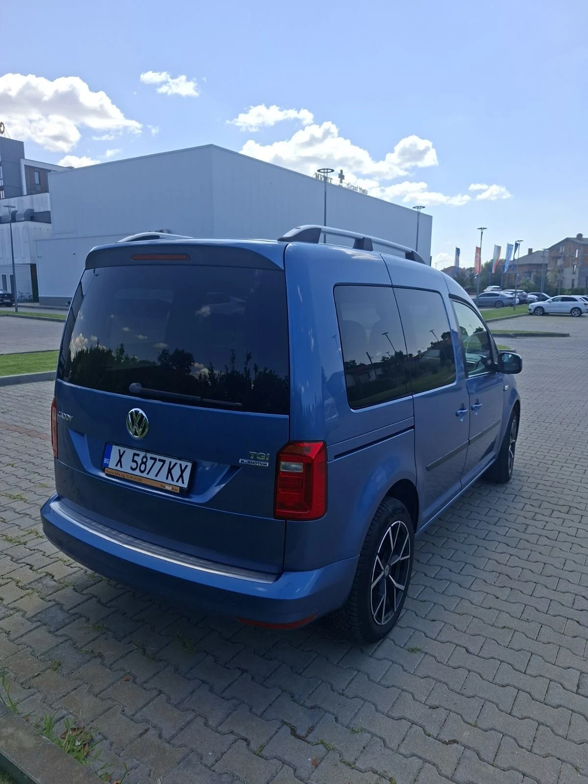 VW Caddy 1.4 TGI МЕТАН, снимка 4 - Автомобили и джипове - 56343531