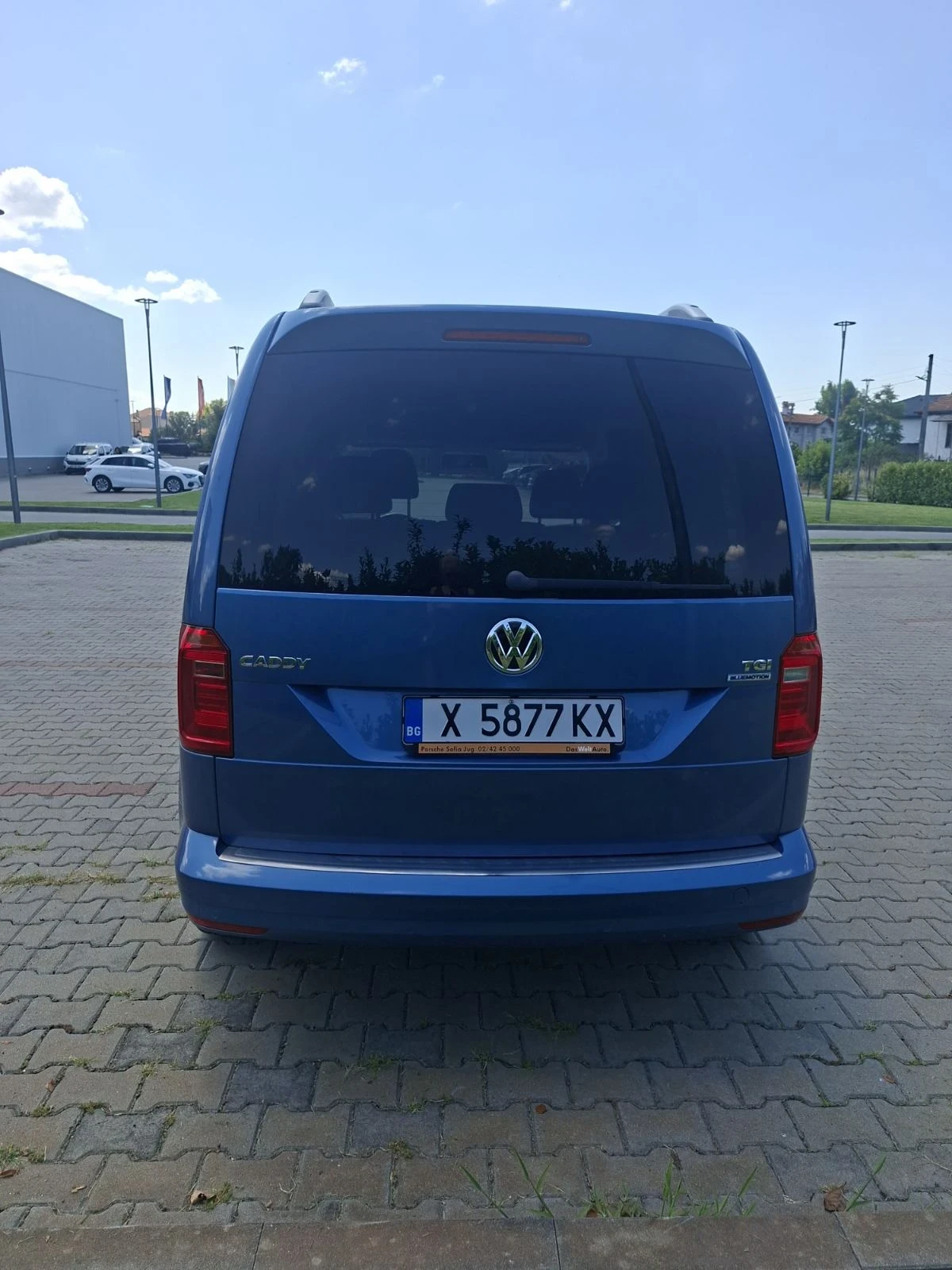 VW Caddy 1.4 TGI МЕТАН, снимка 5 - Автомобили и джипове - 56343531