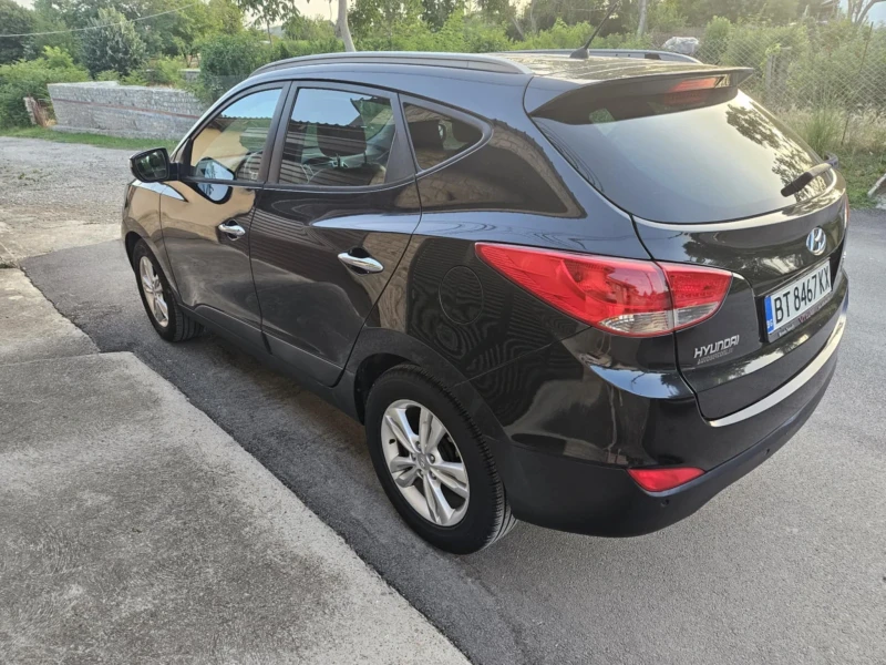 Hyundai IX35, снимка 10 - Автомобили и джипове - 49115375