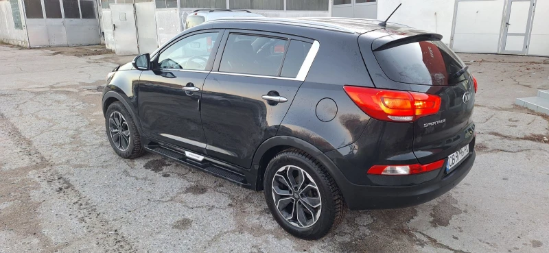 Kia Sportage 1.6 GDI, снимка 6 - Автомобили и джипове - 48210851