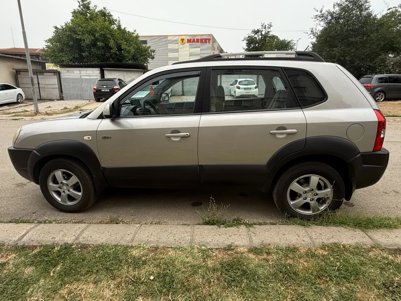 Hyundai Tucson, снимка 2 - Автомобили и джипове - 51756248