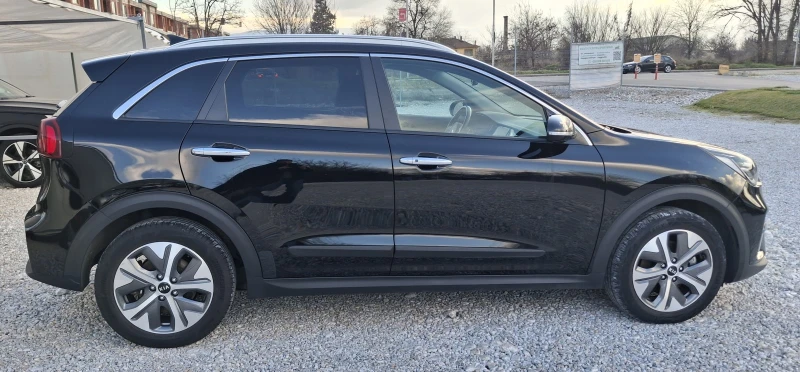 Kia Niro EV 64kWh full electric 204PS, снимка 8 - Автомобили и джипове - 52712239