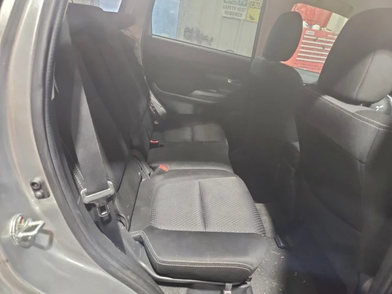 Mitsubishi Outlander SE, снимка 9 - Автомобили и джипове - 52912360