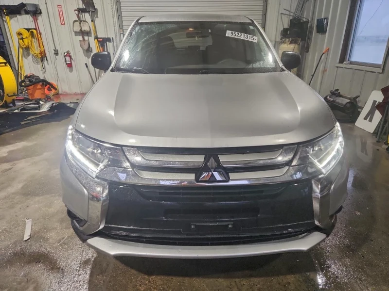 Mitsubishi Outlander SE, снимка 2 - Автомобили и джипове - 52912360