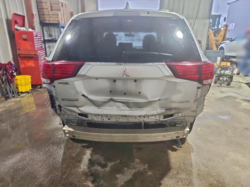 Mitsubishi Outlander SE, снимка 5 - Автомобили и джипове - 52912360