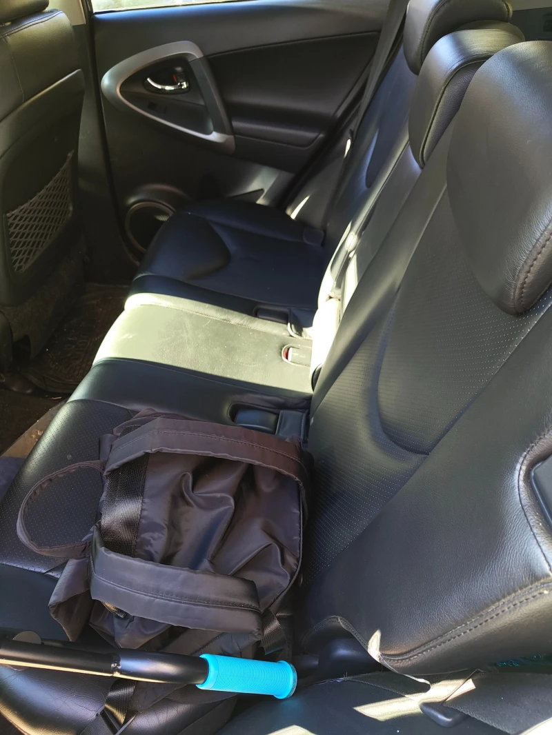 Toyota Rav4, снимка 5 - Автомобили и джипове - 52855113
