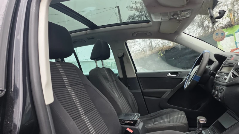 VW Tiguan 2.0tdi, снимка 2 - Автомобили и джипове - 52978326