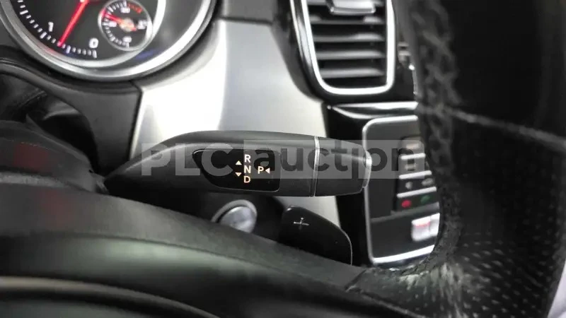 Mercedes-Benz GLE 350 ПОДГРЕВИ/ШИБИДАХ/ФИКСИРАНА ЦЕНА ДО БЪЛГАРИЯ, снимка 8 - Автомобили и джипове - 54998436
