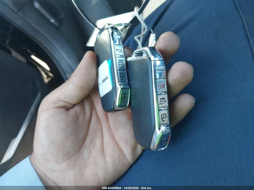 Kia Sportage 2.5L I-4 DI, DOHC, VVT, 187HP Front Wheel Drive - изображение 3