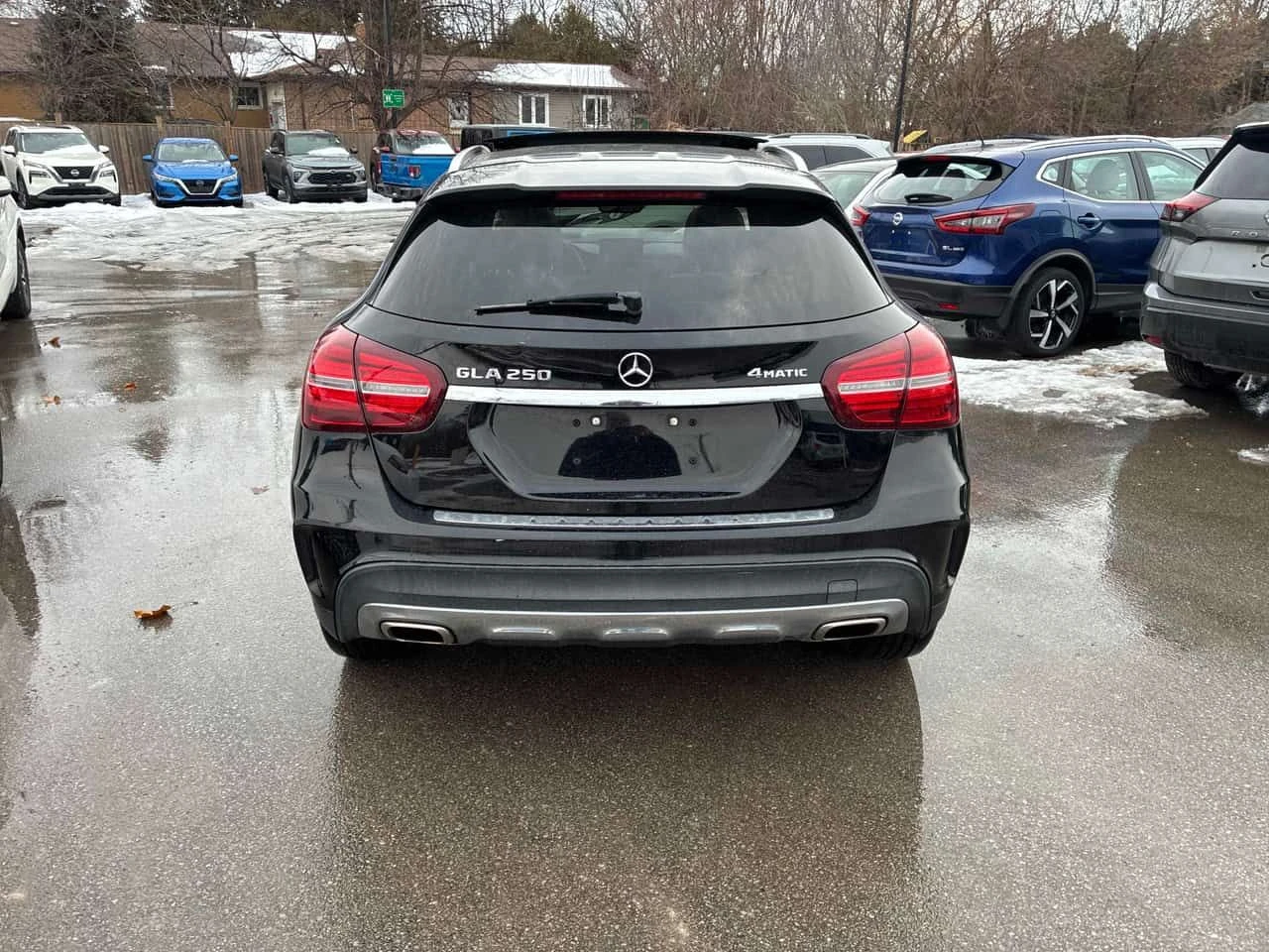 Mercedes-Benz GLA 250 * ПОДГРЕВИ* ШИБИДАХ* KEYLESS*  - изображение 4