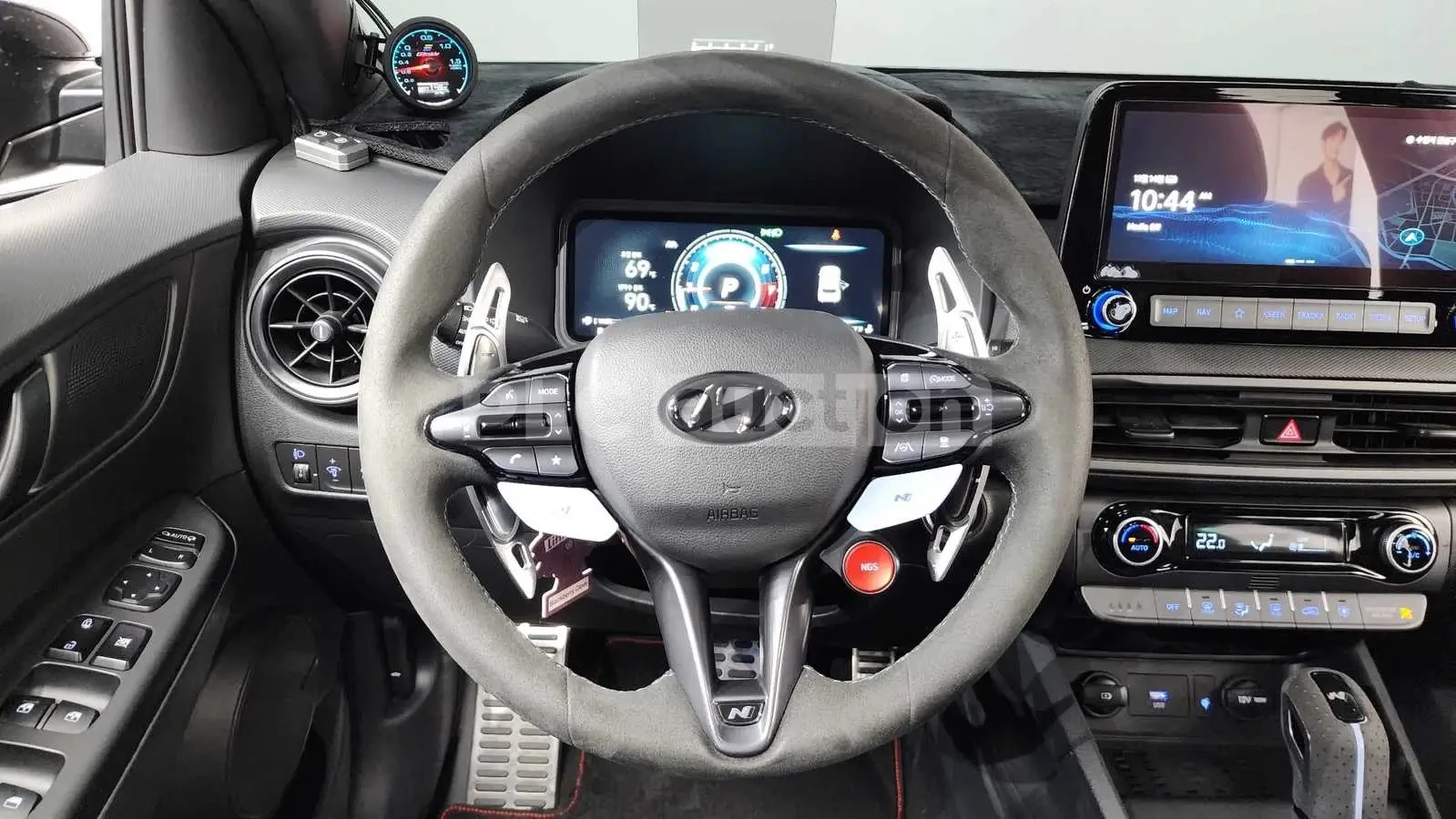 Hyundai Kona N-Line , снимка 12 - Автомобили и джипове - 53731977