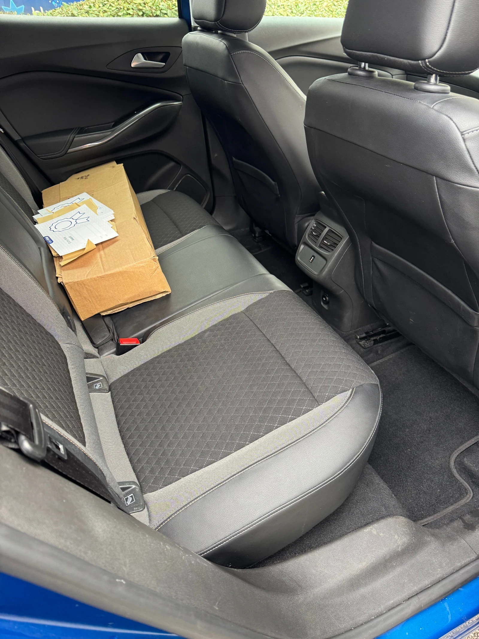 Opel Grandland X, снимка 13 - Автомобили и джипове - 53912132