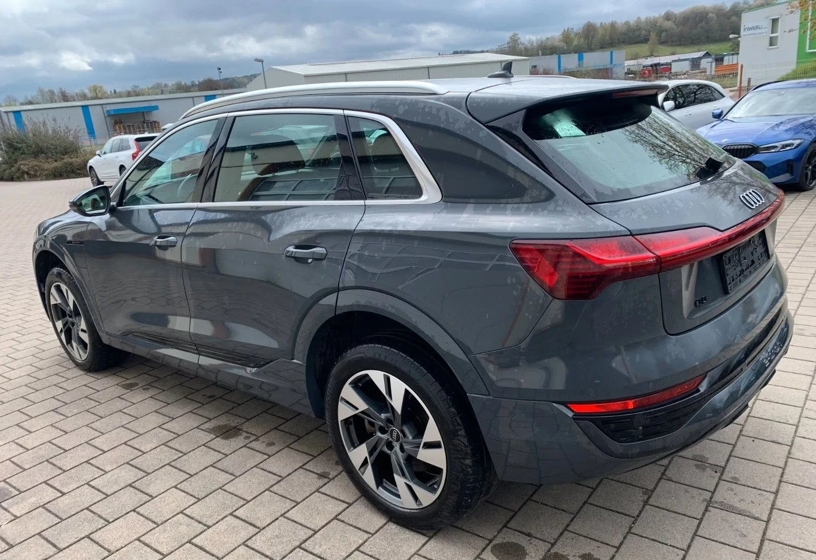 Audi Q8 e-tron S-Line MATRIX, снимка 4 - Автомобили и джипове - 54281326