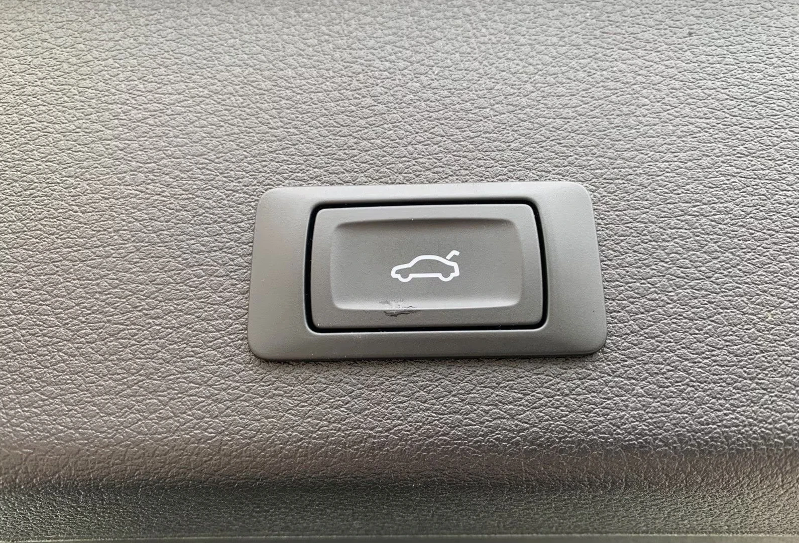 Audi Q8 e-tron S-Line MATRIX, снимка 14 - Автомобили и джипове - 54281326