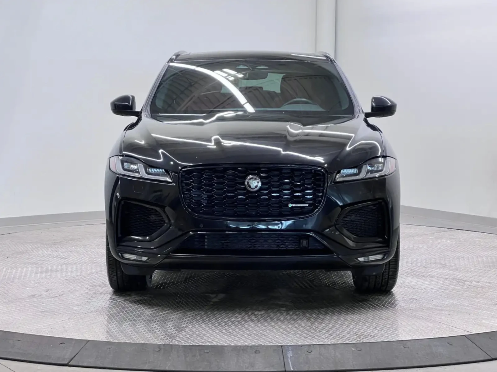 Jaguar F-PACE 2022 Jaguar F-Pace P400 | R-DYNAMIC S | Mobile.bg � ����������� 2