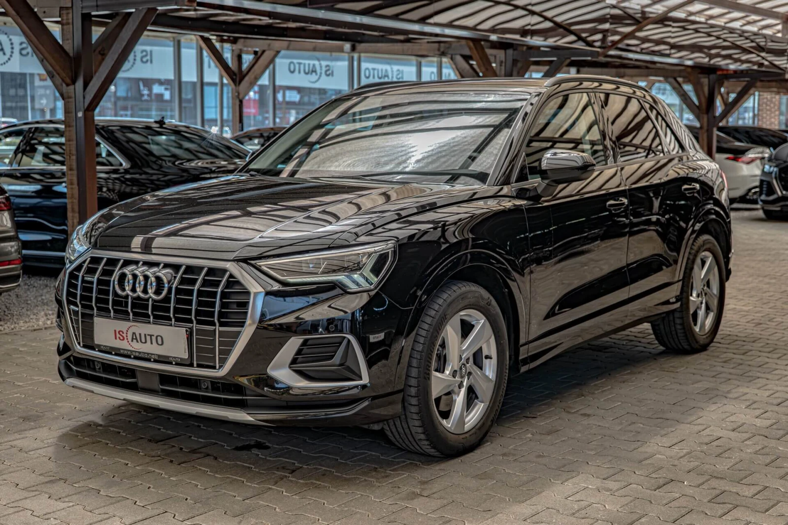 Audi Q3 40TFSI/Quattro/Virtual/Подгрев/Sline/Lane Assist, снимка 3 - Автомобили и джипове - 54937103