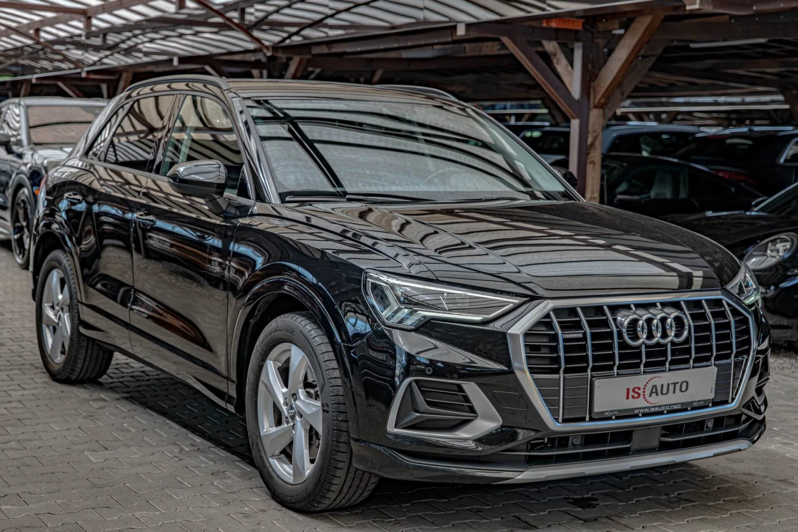 Audi Q3 40TFSI/Quattro/Virtual/Подгрев/Sline/Lane Assist, снимка 2 - Автомобили и джипове - 54937103