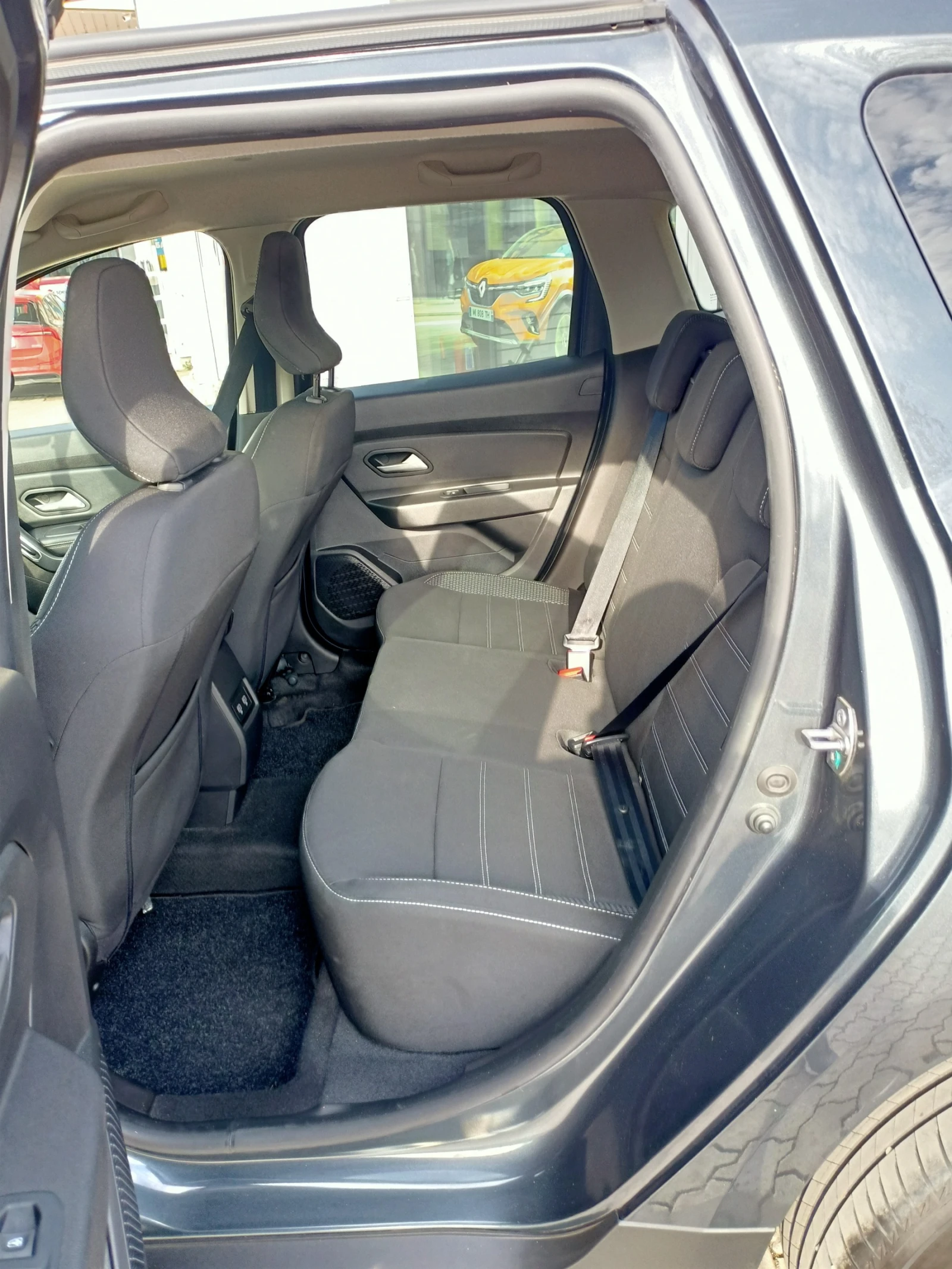 Dacia Duster 1490Евро за плучаване, 1.3TCeJourney автоматик, снимка 15 - Автомобили и джипове - 54959360