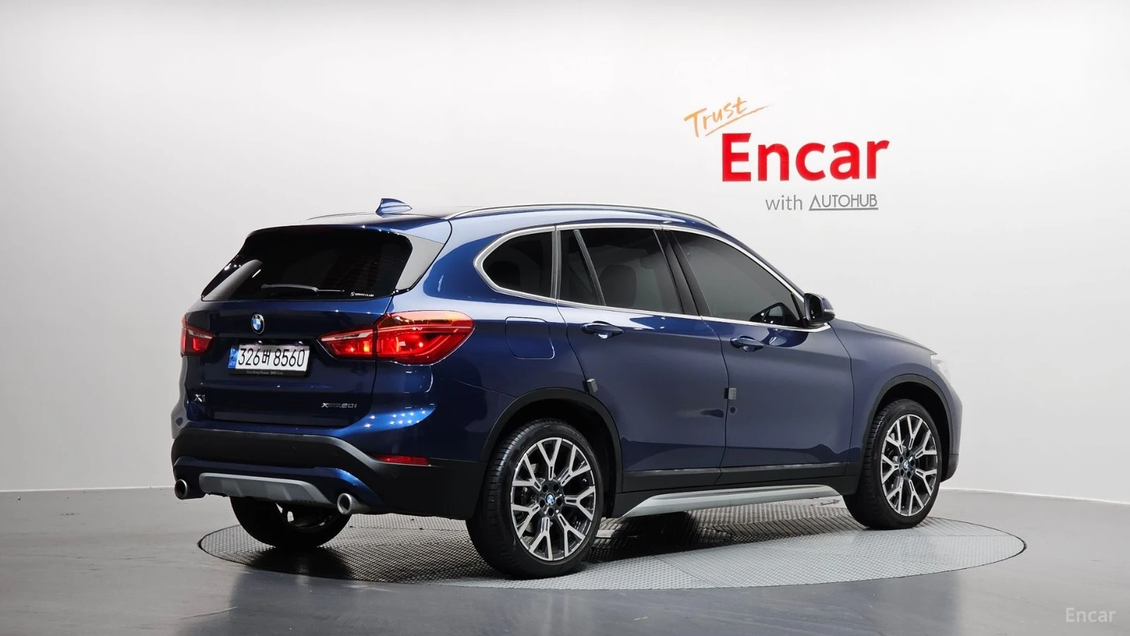 BMW X1 xDrive 20i xLine* КОЖА* ПАНО* КАМЕРА, снимка 2 - Автомобили и джипове - 55502656