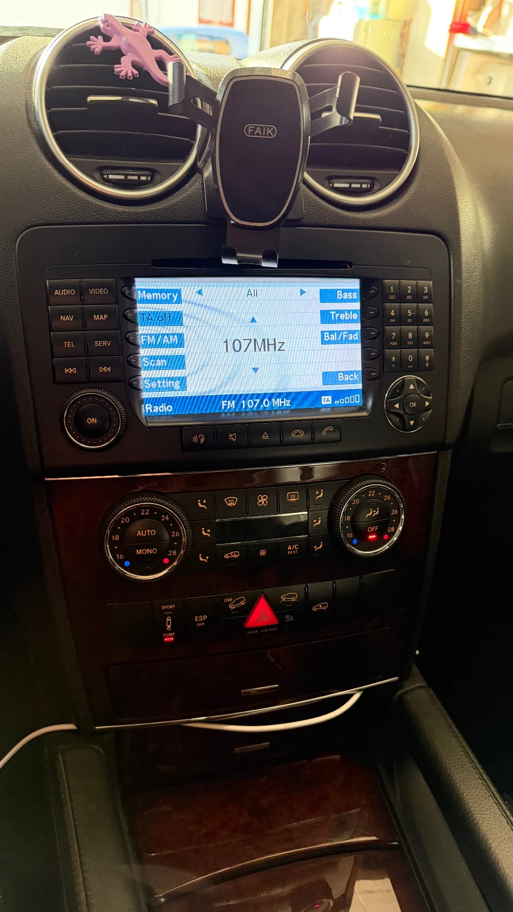 Mercedes-Benz ML 500 W164, снимка 11 - Автомобили и джипове - 55878350