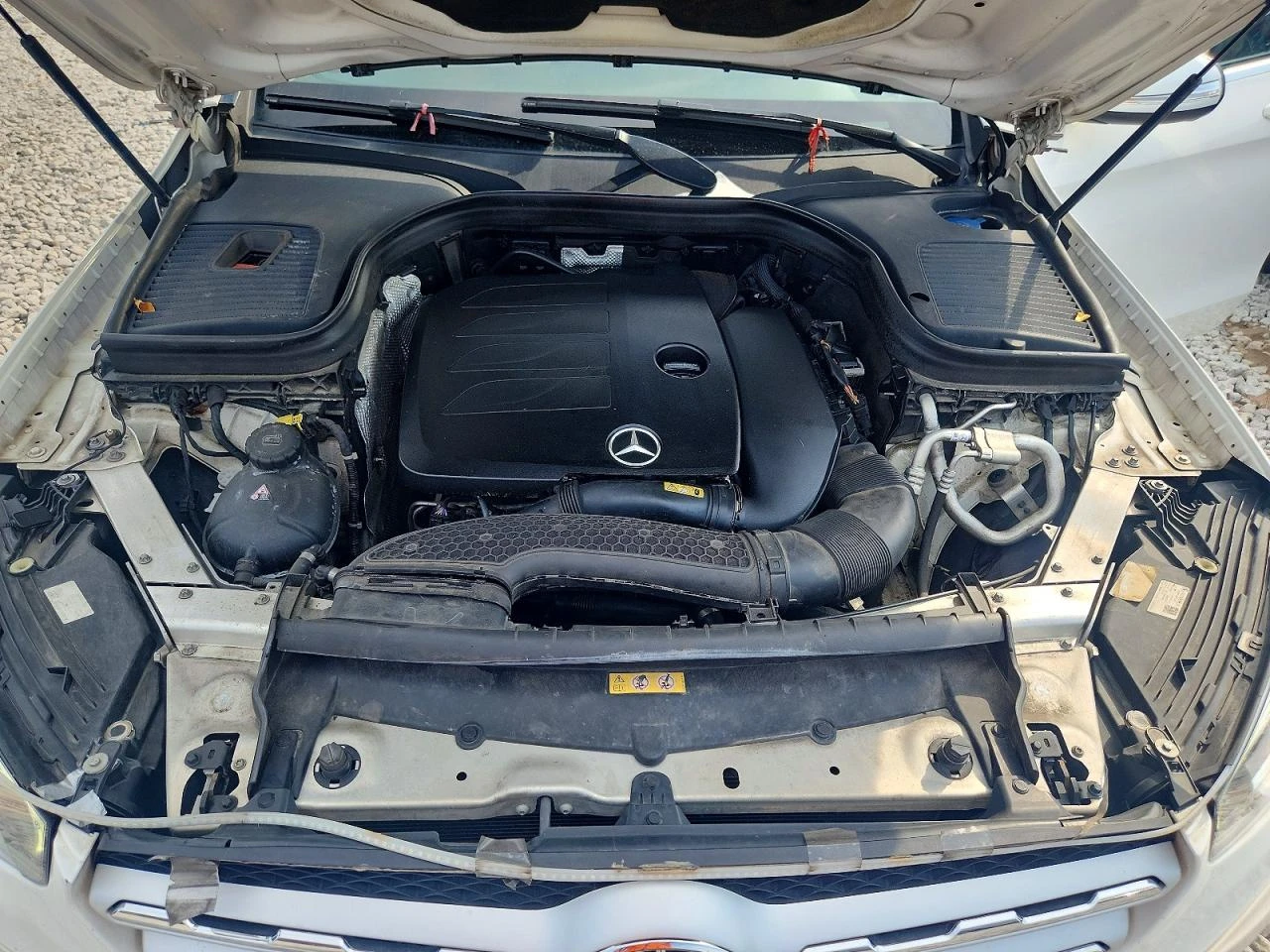 Mercedes-Benz GLC 300 2.0l, снимка 11 - Автомобили и джипове - 56025761