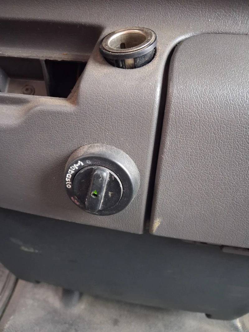 Ford Transit 100-300, снимка 8 - Бусове и автобуси - 53210190