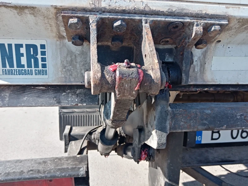 Renault Mascott 2.8 iveco , снимка 13 - Камиони - 53235163