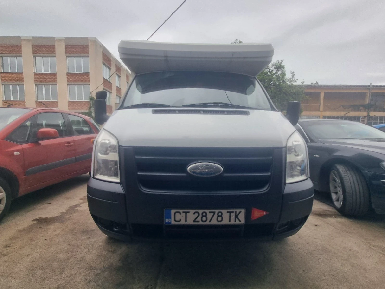 Кемпер Challenger Ford, снимка 4 - Каравани и кемпери - 55905831