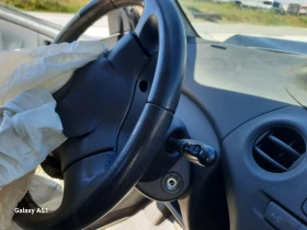 Toyota Yaris 1.0 бензин, За ЧАСТИ, КЛИМАТИК , снимка 17