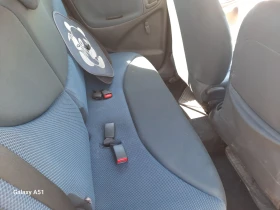 Toyota Yaris 1.0 бензин, За ЧАСТИ, КЛИМАТИК , снимка 14