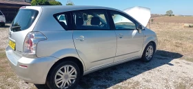 Обява за продажба на Toyota Corolla verso 2.0 ~4 500 лв. - изображение 1