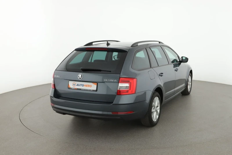 Skoda Octavia, снимка 12 - Автомобили и джипове - 48579830