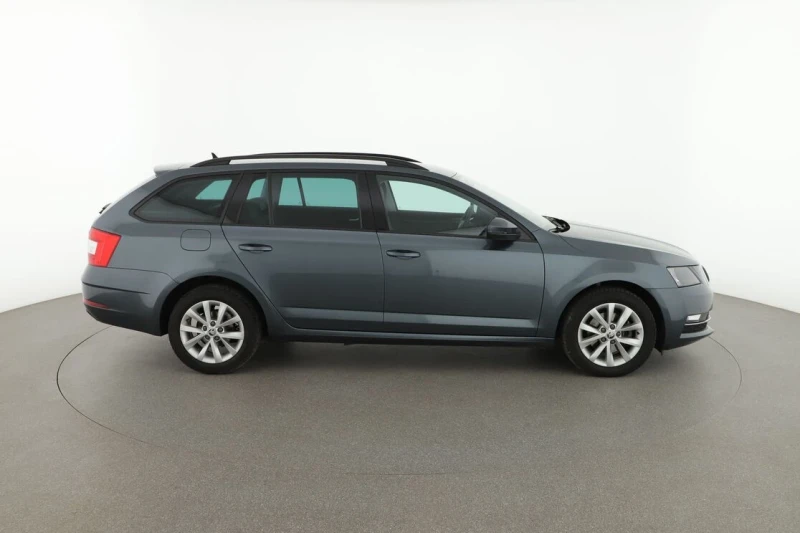 Skoda Octavia, снимка 4 - Автомобили и джипове - 48579830