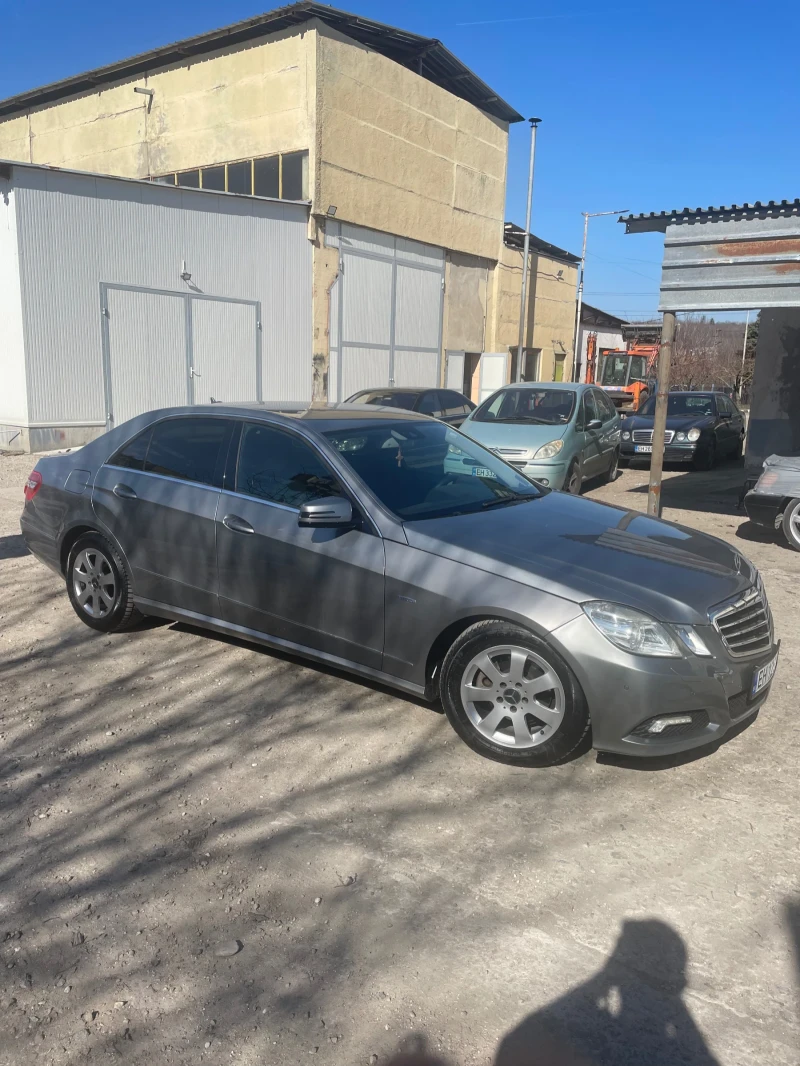 Mercedes-Benz E 220 W212, снимка 1 - Автомобили и джипове - 49441287