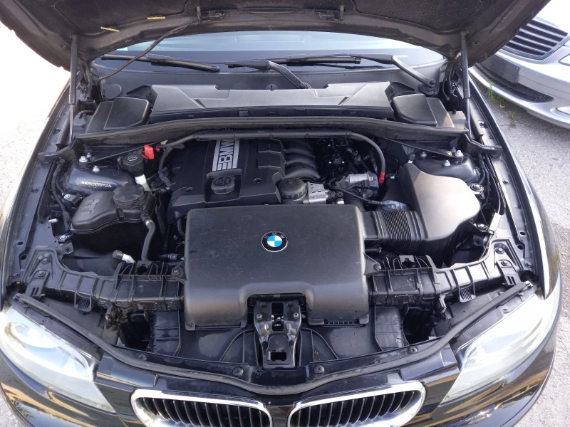 BMW 118 2.0i 143k.c.FACELIFT, снимка 13 - Автомобили и джипове - 51114491