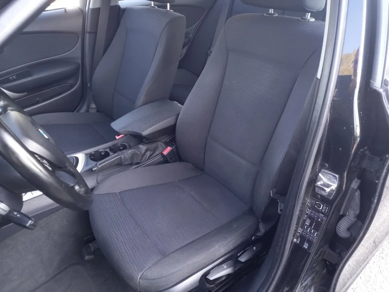 BMW 118 2.0i 143k.c.FACELIFT, снимка 8 - Автомобили и джипове - 51114491