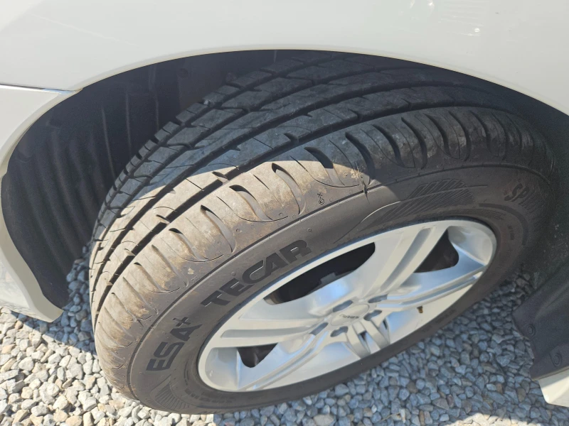 Subaru Legacy 2.0 AWD/150k.c, снимка 15 - Автомобили и джипове - 51339867