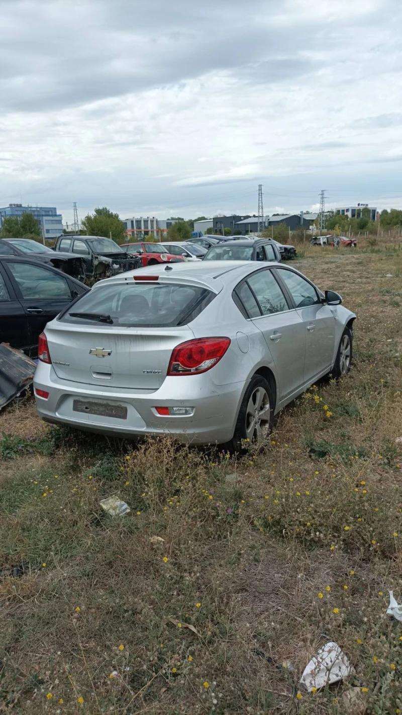 Chevrolet Cruze 2.0CDTI тип мотор Z20D1, снимка 5 - Автомобили и джипове - 51746283