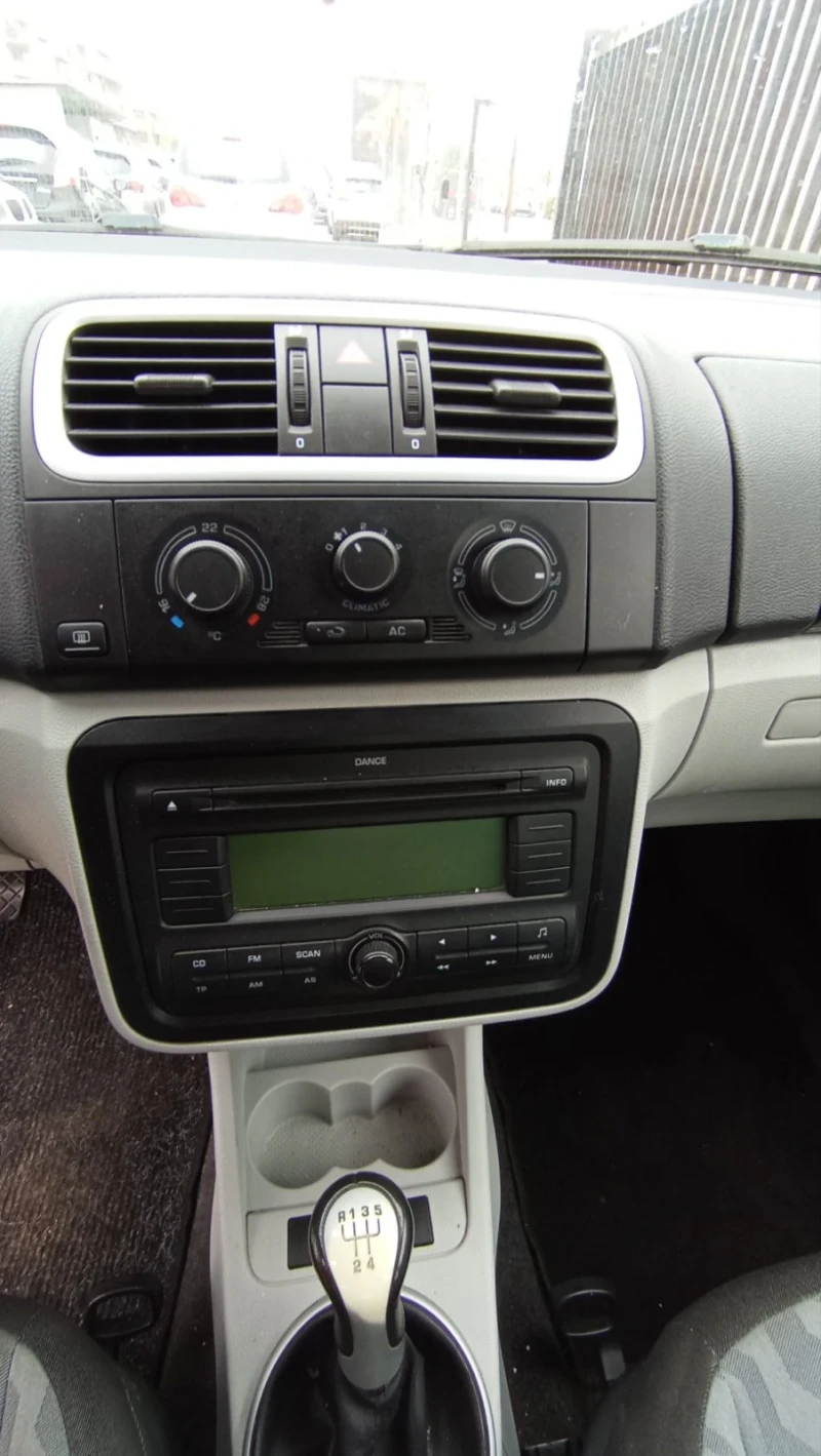 Skoda Roomster 1.4 TDI, снимка 8 - Автомобили и джипове - 51979707