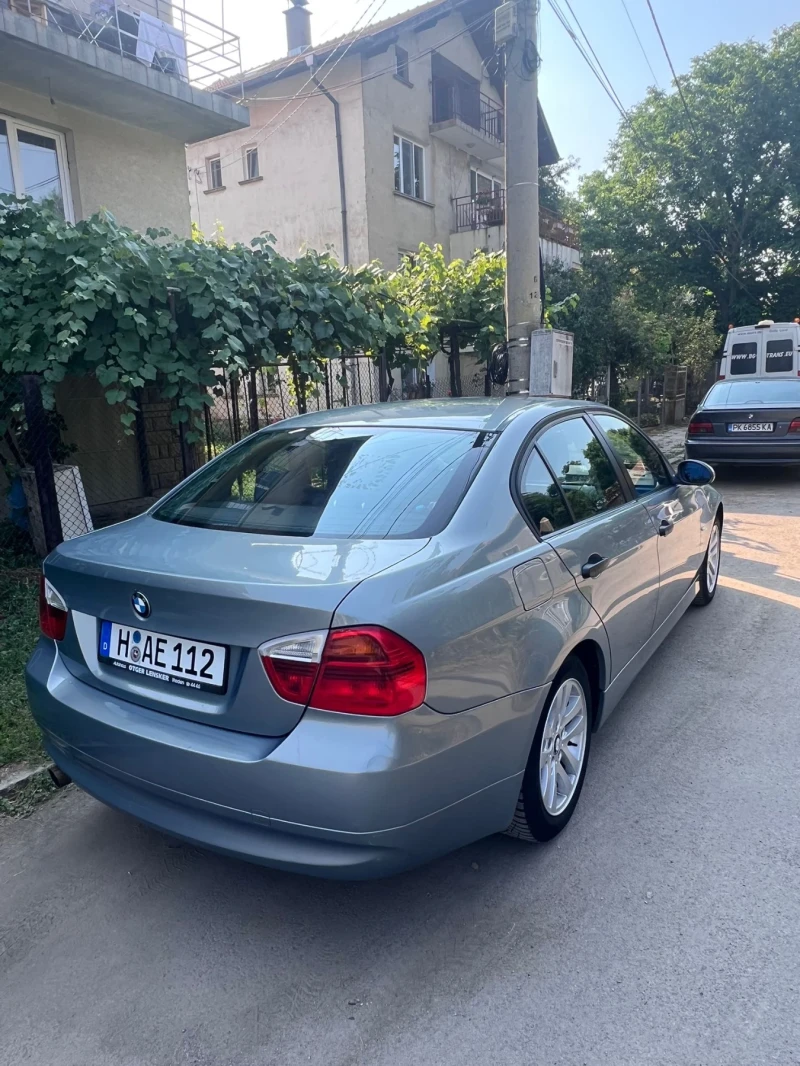 BMW 318 318, снимка 2 - Автомобили и джипове - 52456640