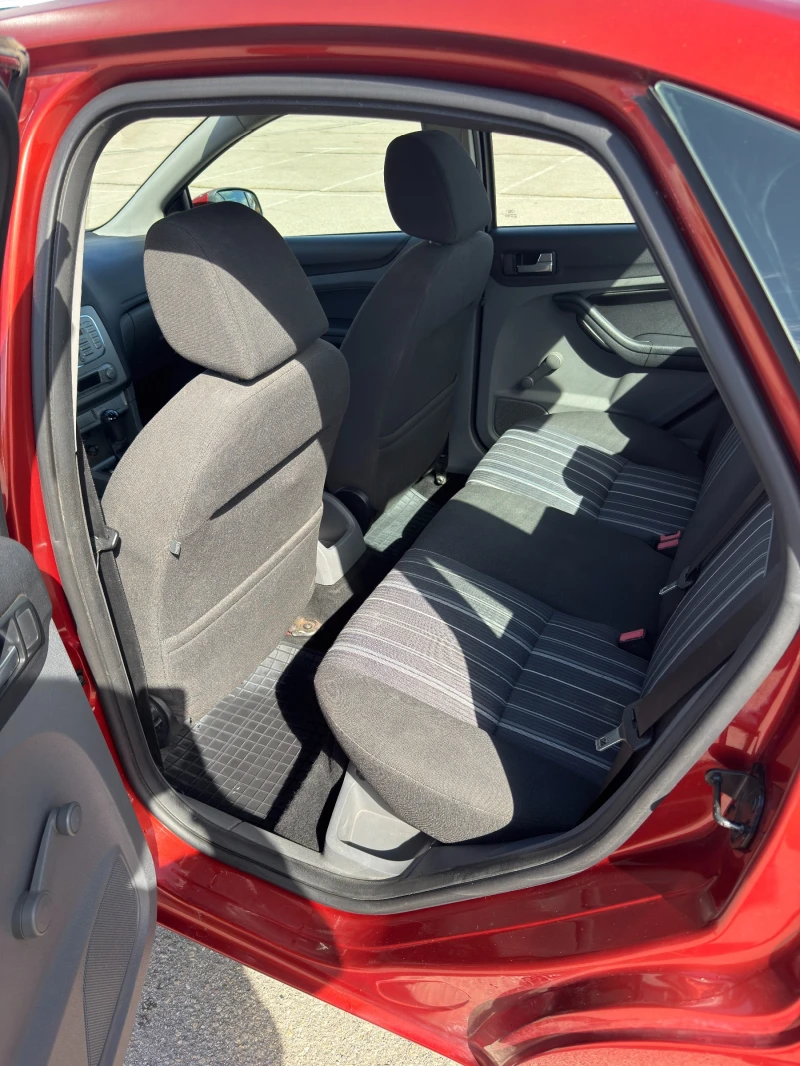 Ford Focus 1.8 TDCi, снимка 10 - Автомобили и джипове - 52512521