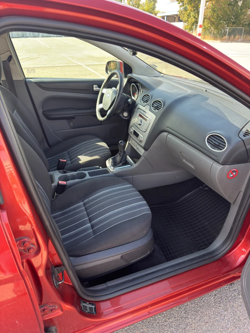 Ford Focus 1.8 TDCi, снимка 12 - Автомобили и джипове - 52512521