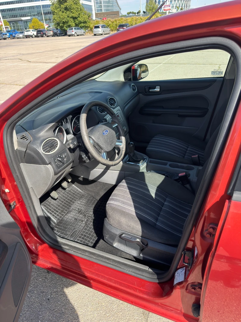 Ford Focus 1.8 TDCi, снимка 9 - Автомобили и джипове - 52512521